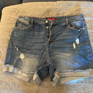 Jennifer Lopez Jean Shorts